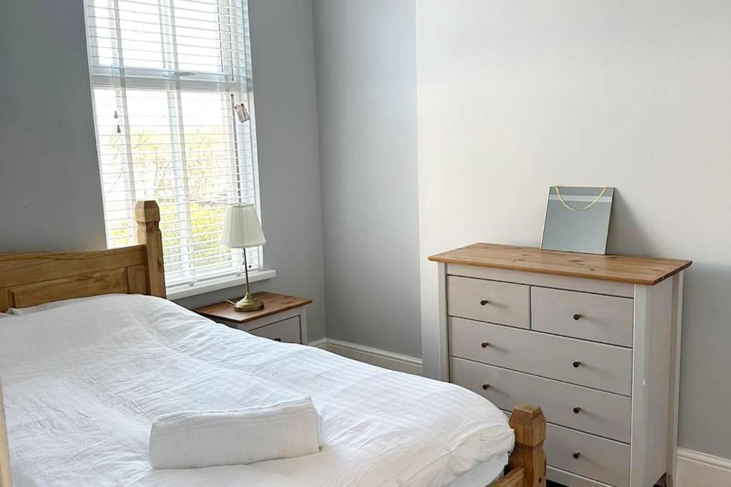 Townhouse In Belfast, Newtownabbey. Villa Luaran gambar
